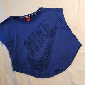 Nike Small Cropped Workout Top